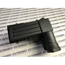 Корпус воздушного фильтра Фольксваген Пассат В6 2.0 TDi 2005-2010 Volkswagen Passat B6 3C0129607AP 